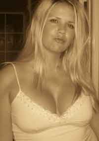 housewife in Colfax personals
